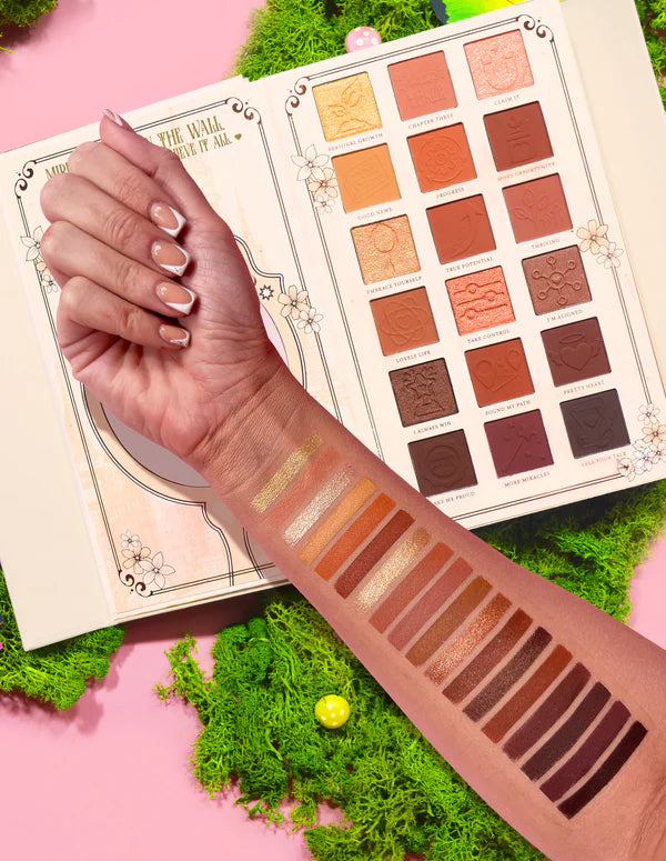 P.Louise A Brand New Chapter Palette Chapter Three